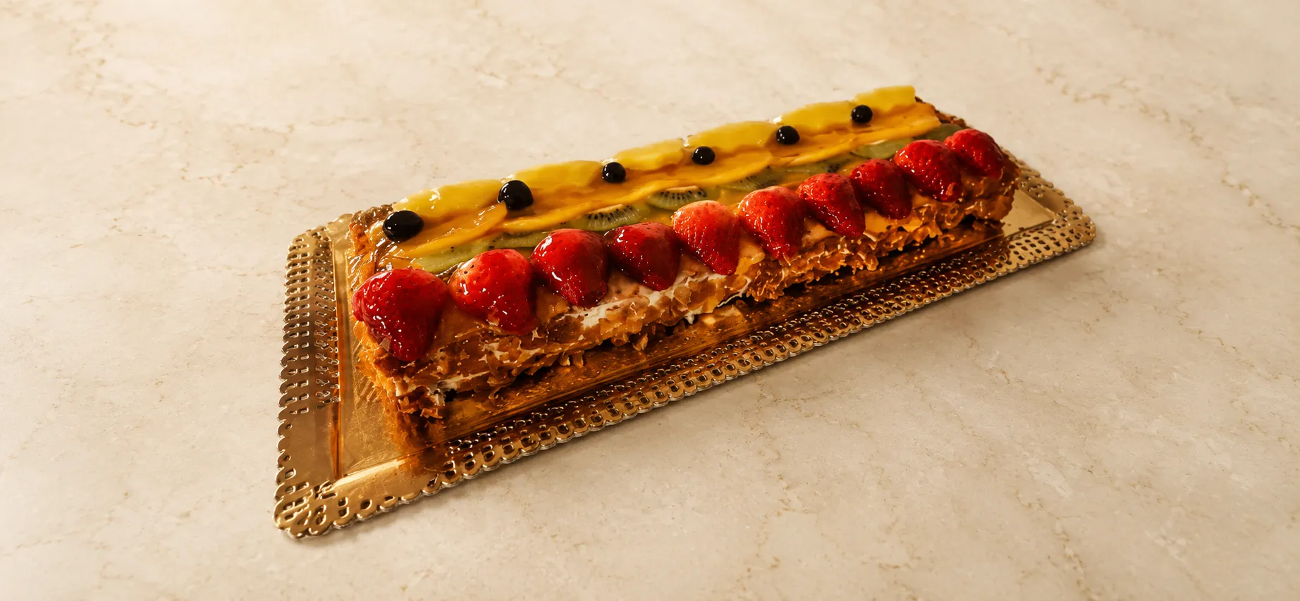 MILHOJAS DE FRUTAS CON NATA